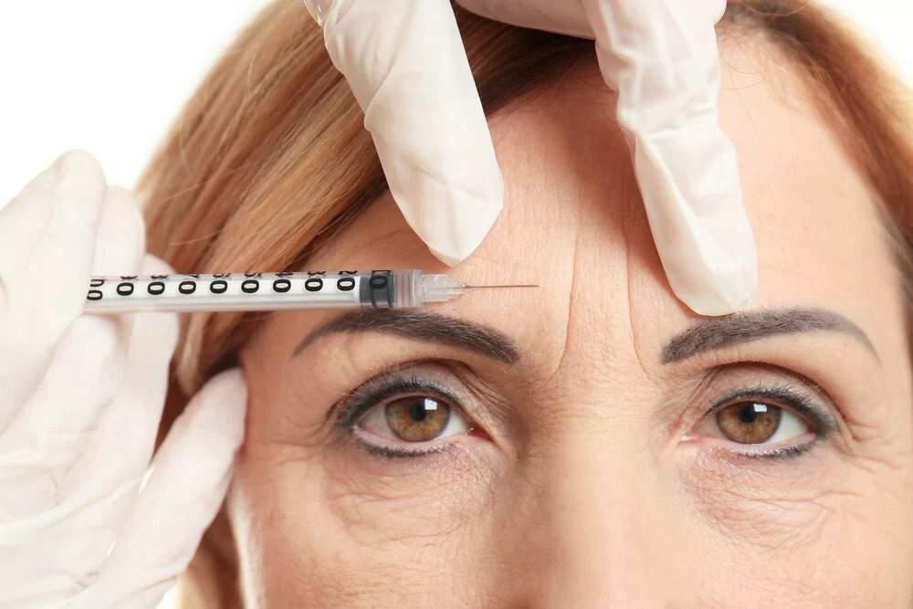 Clínica Dermatológica Reviva: Tratamento Estético com Botox