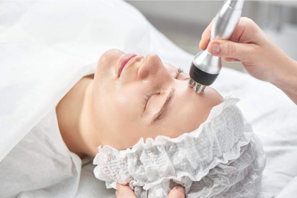 Clínica Dermatológica Reviva: Radiofrequência